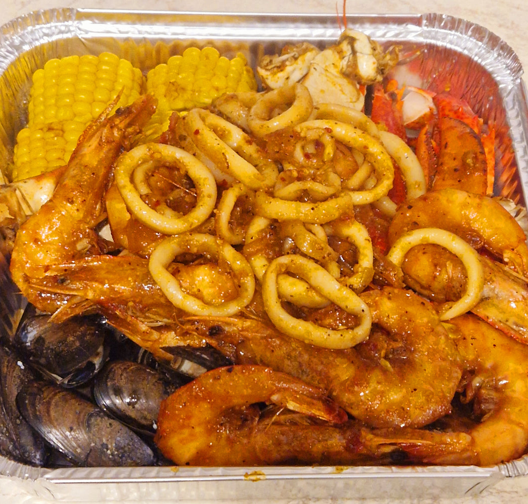 Seafood boil with Squid rings